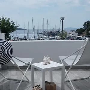 Aqua Marine 酒店
