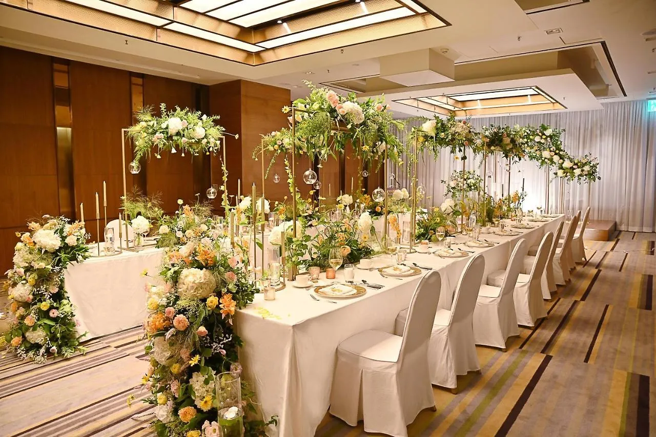 Courtyard By Marriott Seoul Times Square Hotel