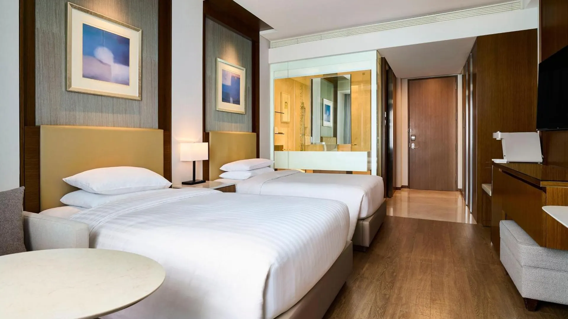 Courtyard By Marriott Seoul Times Square Hotel